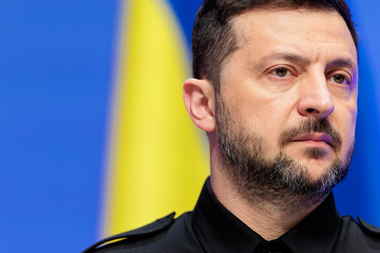 Зеленский заявил о подготовке превентивных ударов по российским военным объектам