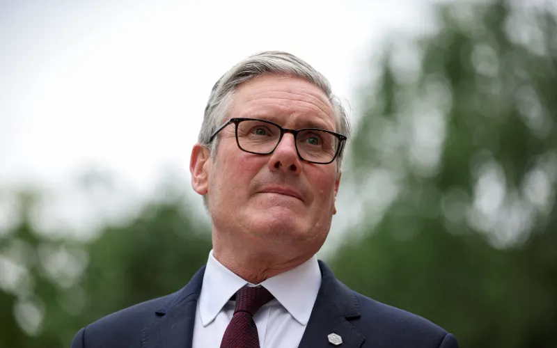 (VIDEO) Premierul britanic Keir Starmer demisionează