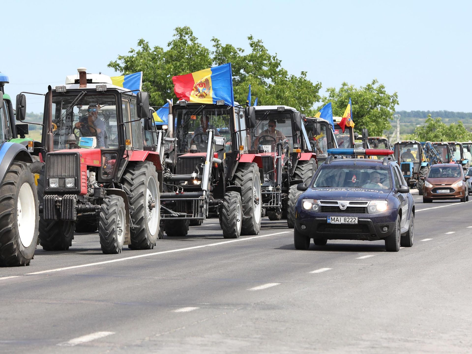 Fermierii continuă protestele și se îndreaptă spre vămi: cer întâlnire urgentă cu Sandu și Grosu