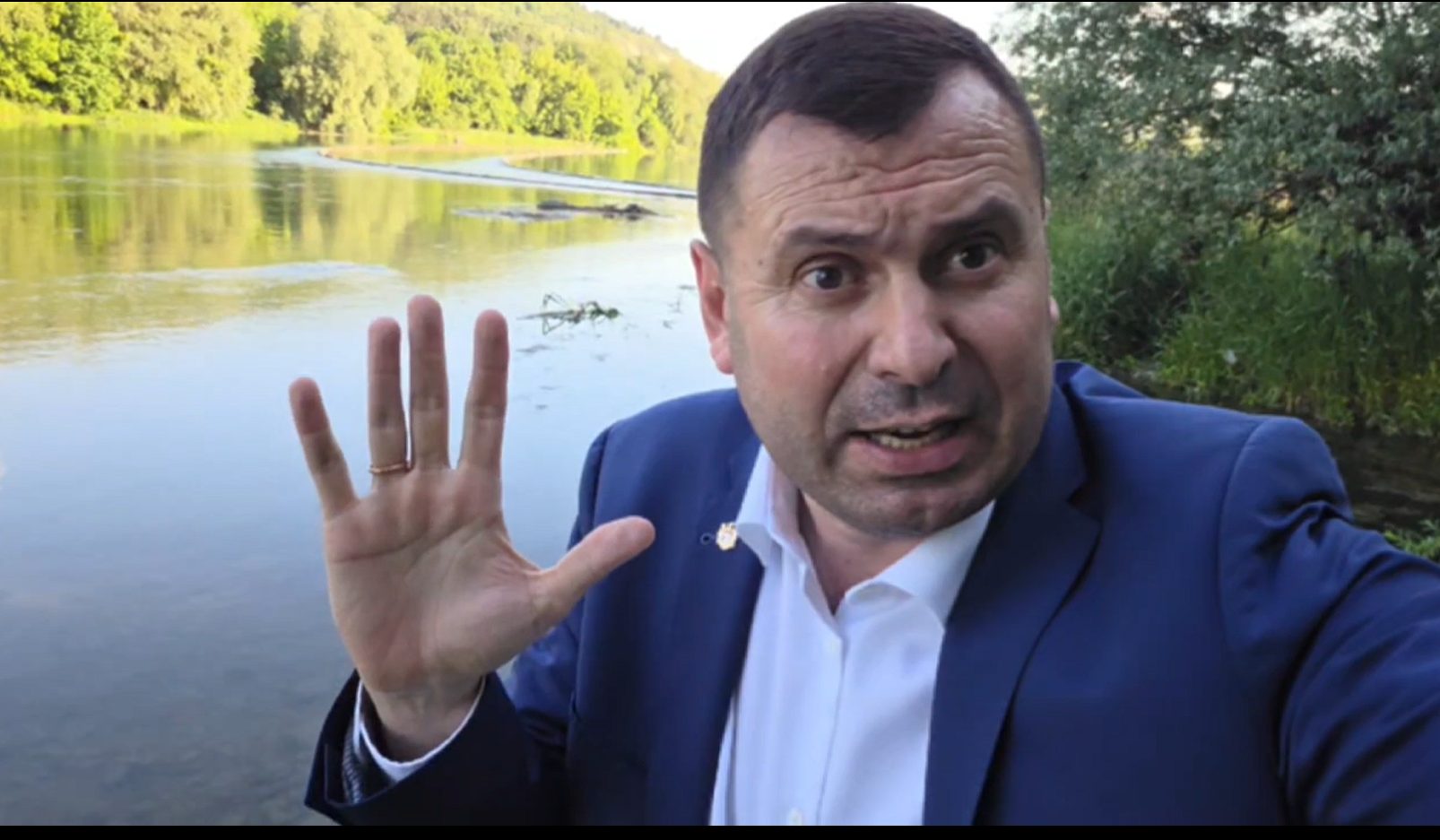 (ВИДЕО) Новые подозрительные пятна на Днестре? Депутат Василе Костюк: «Что вы скрываете, господа?»