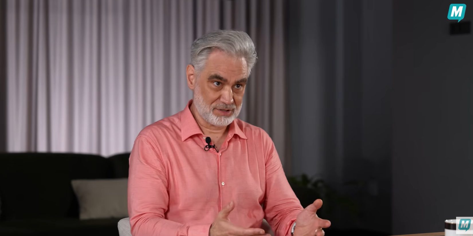 (VIDEO) Cunev: Inteligența artificială va înlocui profesiile care pot fi descrise printr-un „prompt”