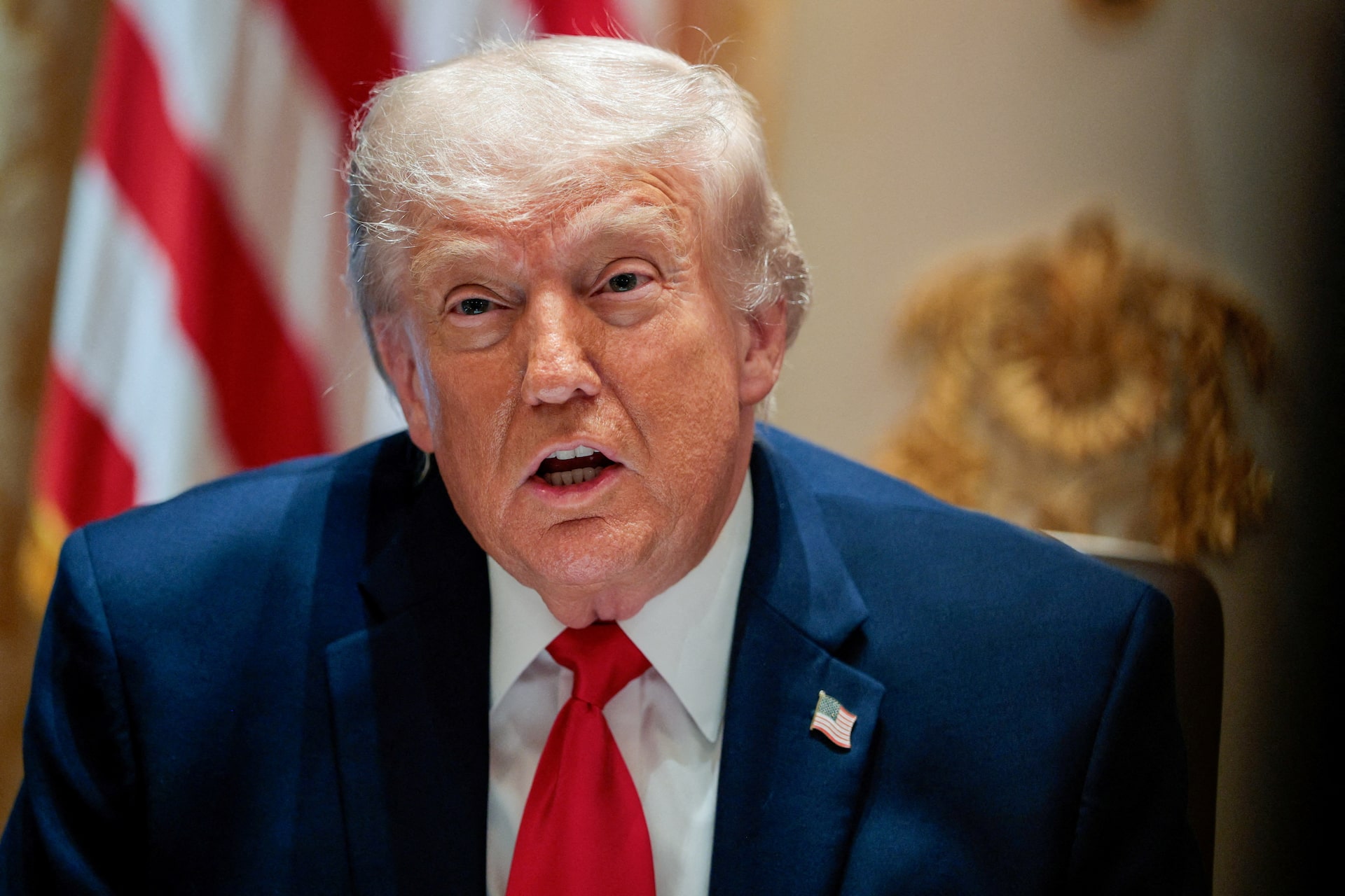 Трамп подписал меморандум о взаимопонимании с Ираном во время ужина с Макроном в Версале