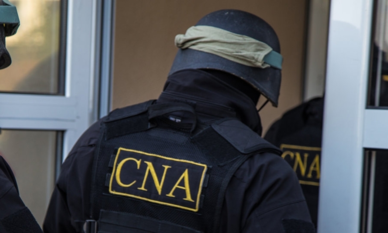 Polițiștii de la Botanica, din arest la domiciliu direct spre Penitenciarul 13