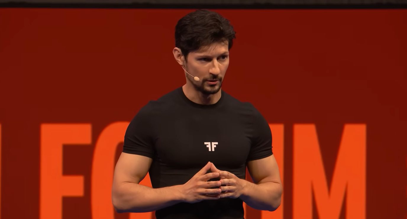 (VIDEO) Durov: În lumea inteligenței artificiale, fiecare mesaj va fi urmărit, fiecare gând, evaluat. Viitorul ar putea fi mai rău decât URSS