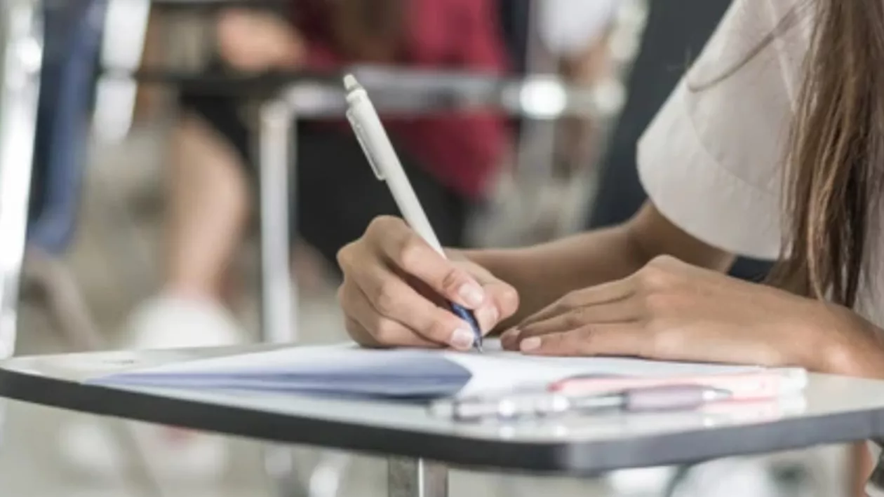 Ministerul Educației nu cedează: „Subiectele la BAC au fost elaborate conform programei și curriculumului național”