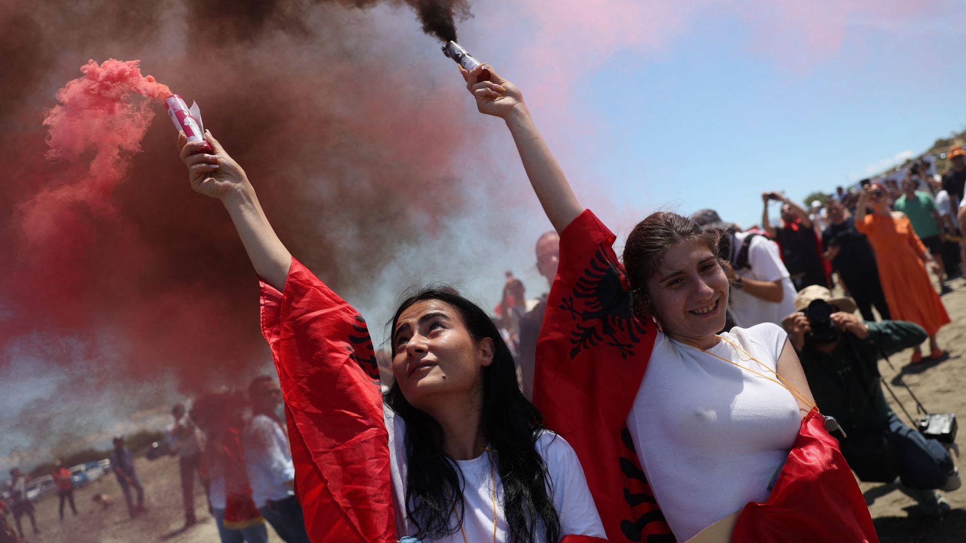 Centre pentru migranți, șomaj masiv și proteste în Albania: Ce s-a întâmplat în lume pe 7 iunie