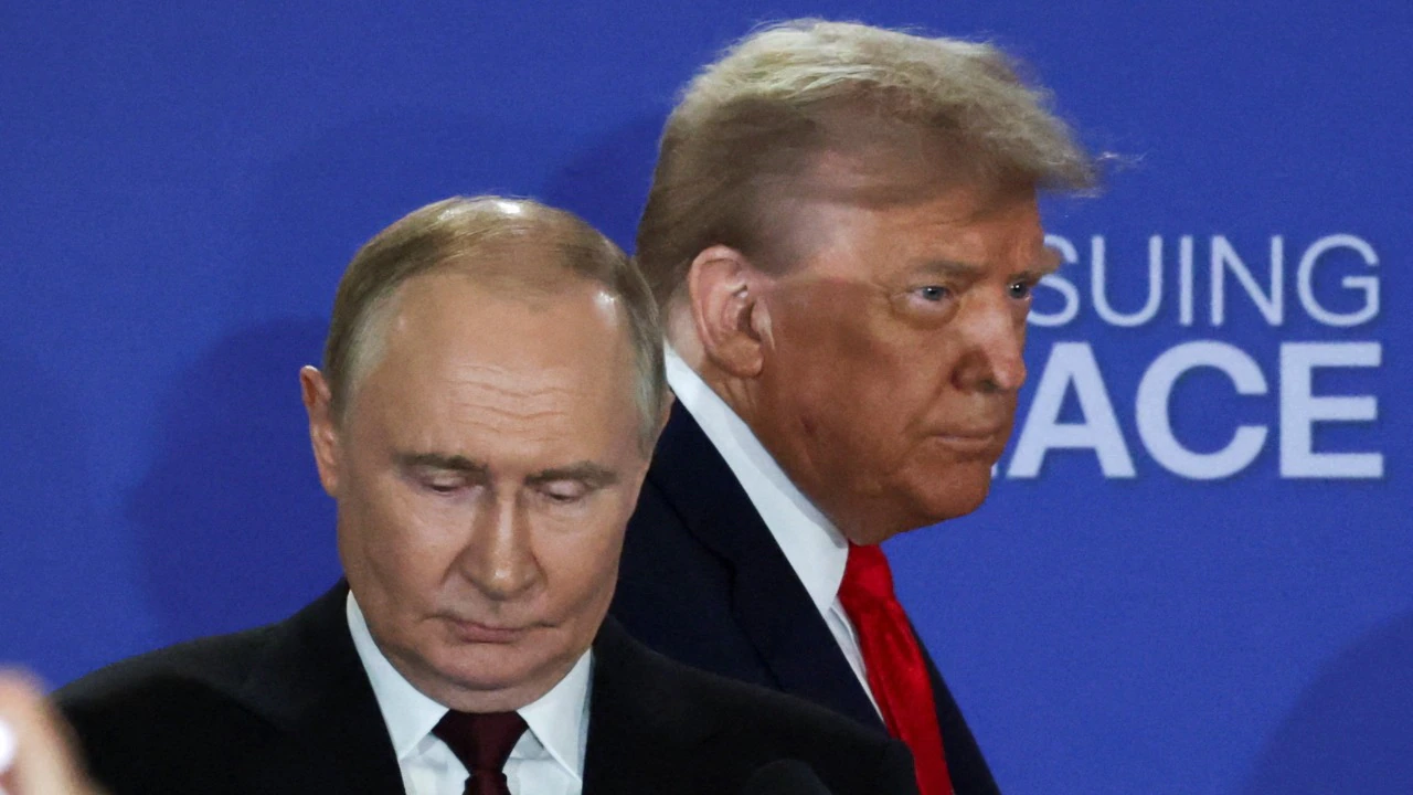 Trump sugerează că SUA ar putea reintroduce sancțiunile împotriva petrolului rusesc