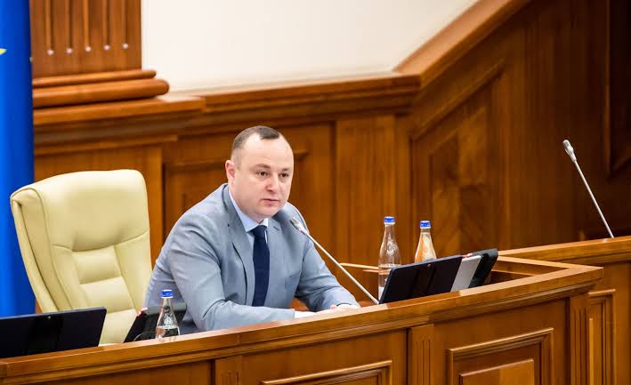 (ВИДЕО) Батрынча: Общежития бывшего Аграрного университета заняли более 400 мигрантов из Южной Азии