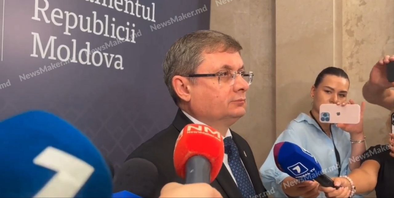 Гросу признал, что не читает все законопроекты, вынесенные на голосование в парламенте: «Я доверяю своим коллегам»