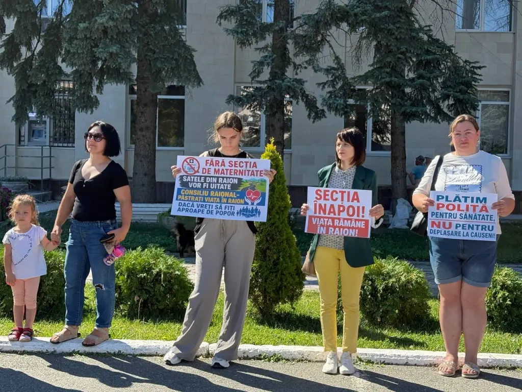 Минздрав приостановил закрытие родильного отделения в Штефан-Водэ после протестов жителей