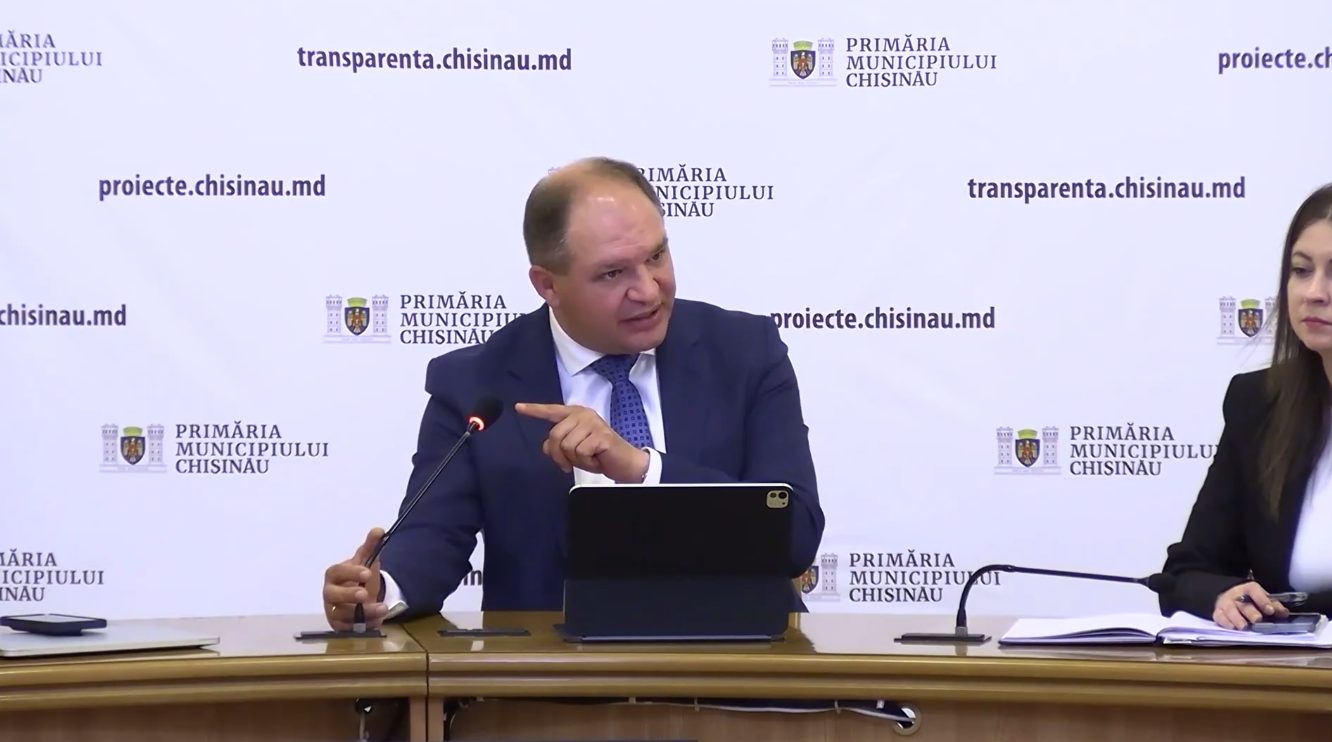 Примар Кишинева предупреждает о введении «ЛГБТ-пропаганды» в школах и критикует реформу Restart