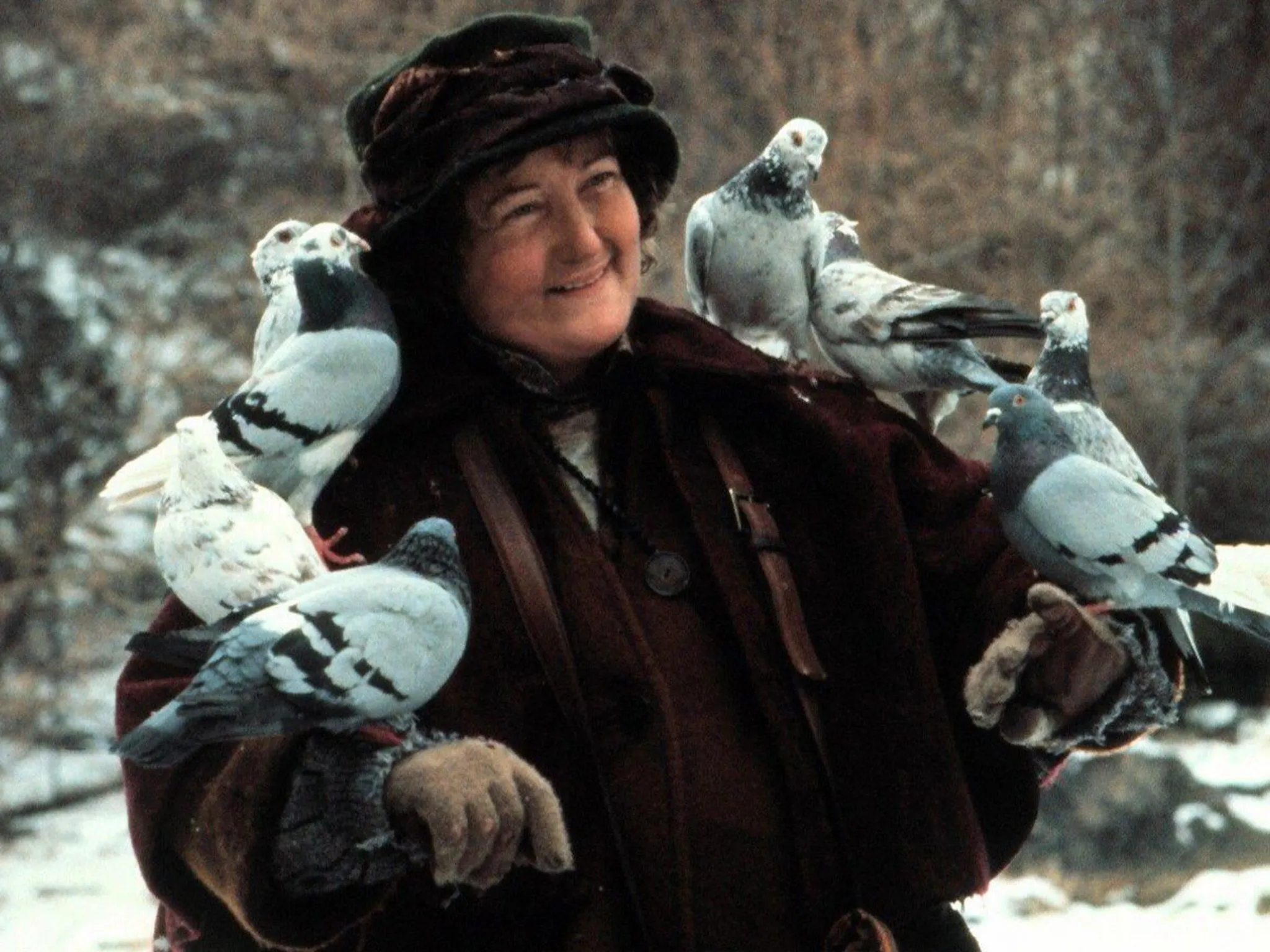 „Doamna cu porumbei” din Singur acasă 2, Brenda Fricker, s-a stins din viață la 81 de ani