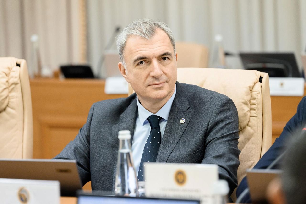 Осмокеску назначен временно и.о. премьер-министра. Санду подписала указ