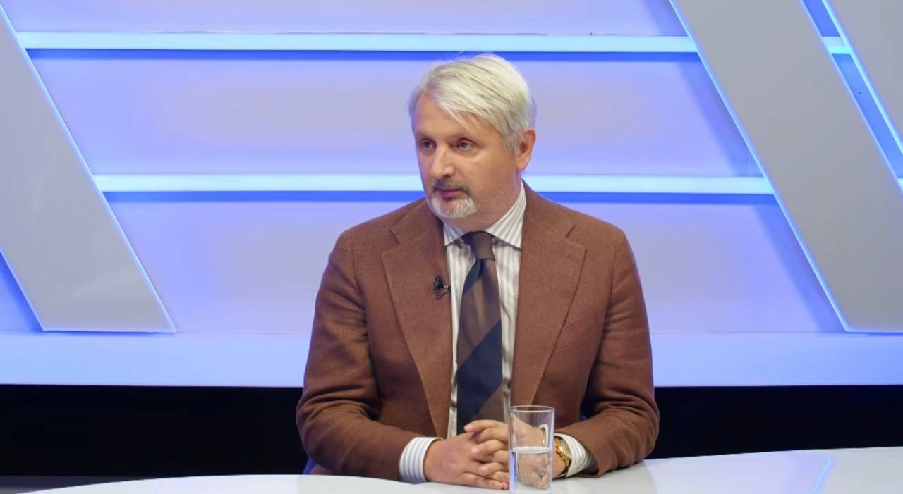 Петруци об отставке Мунтяну: президент была вынуждена перенести «огонь» с президентуры на правительство