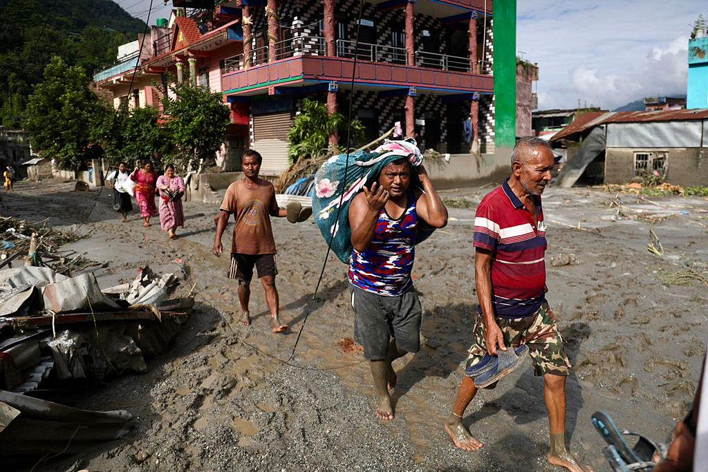 Bilanțul inundațiilor din Nepal a ajuns la 475 de morți: aproape 1.000 de persoane sunt dispărute