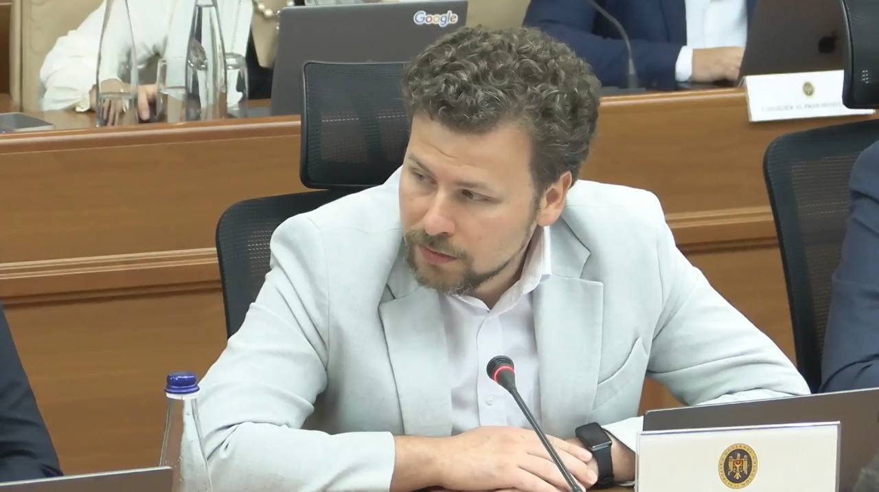 Перчун обещает провести переговоры с учителями