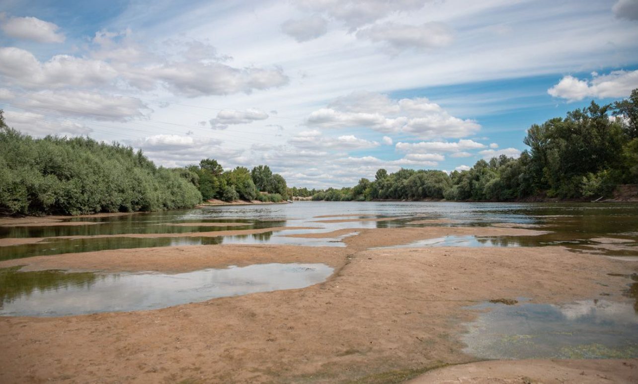 Приток воды в Днестровское водохранилище упал до исторического минимума: власти призывают экономить воду