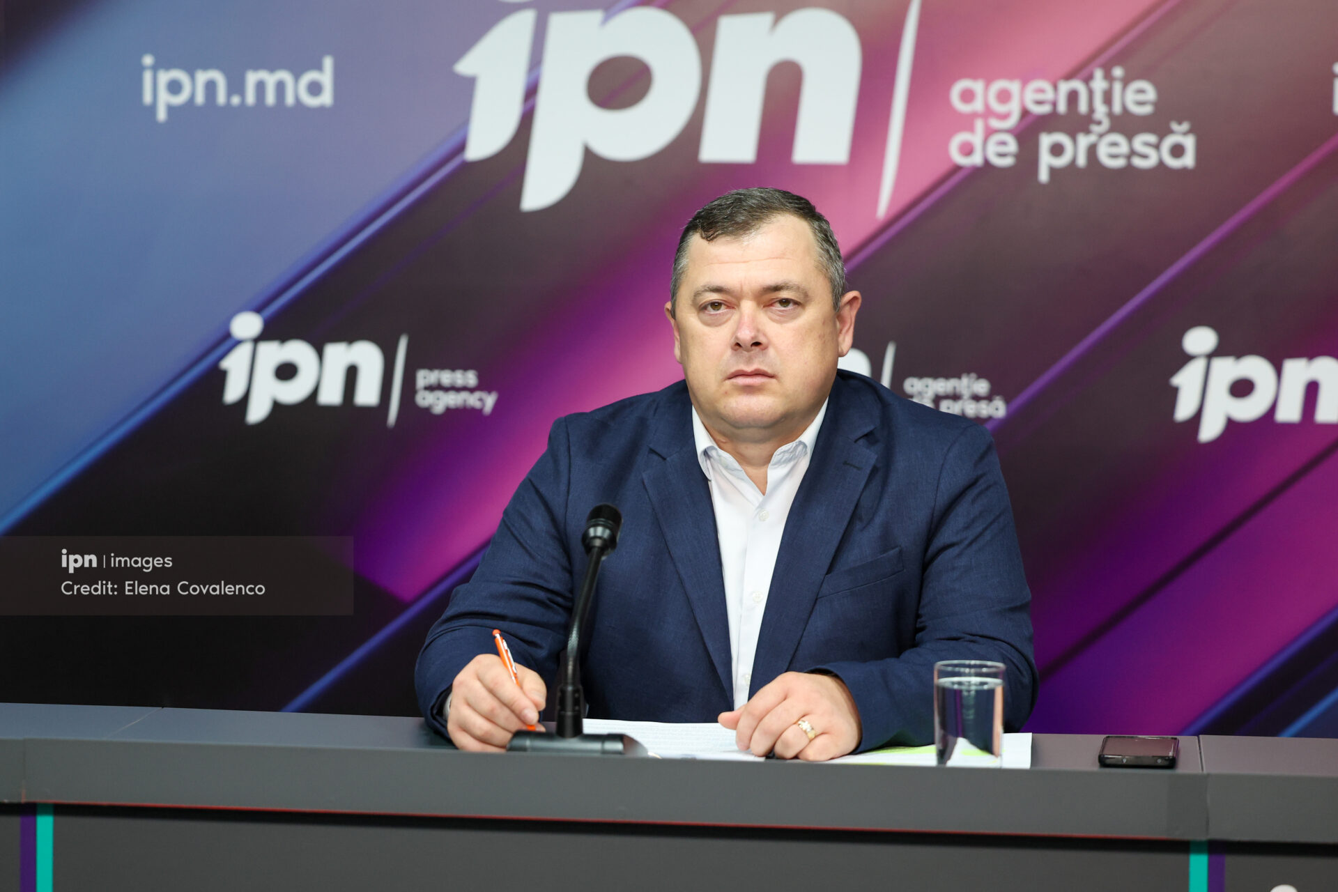 „Dacă nu votați cum spunem noi, CNA se va ocupa de voi”: Sergiu Butuc acuză MEC de presiuni dure asupra gimnaziului din satul Lingura