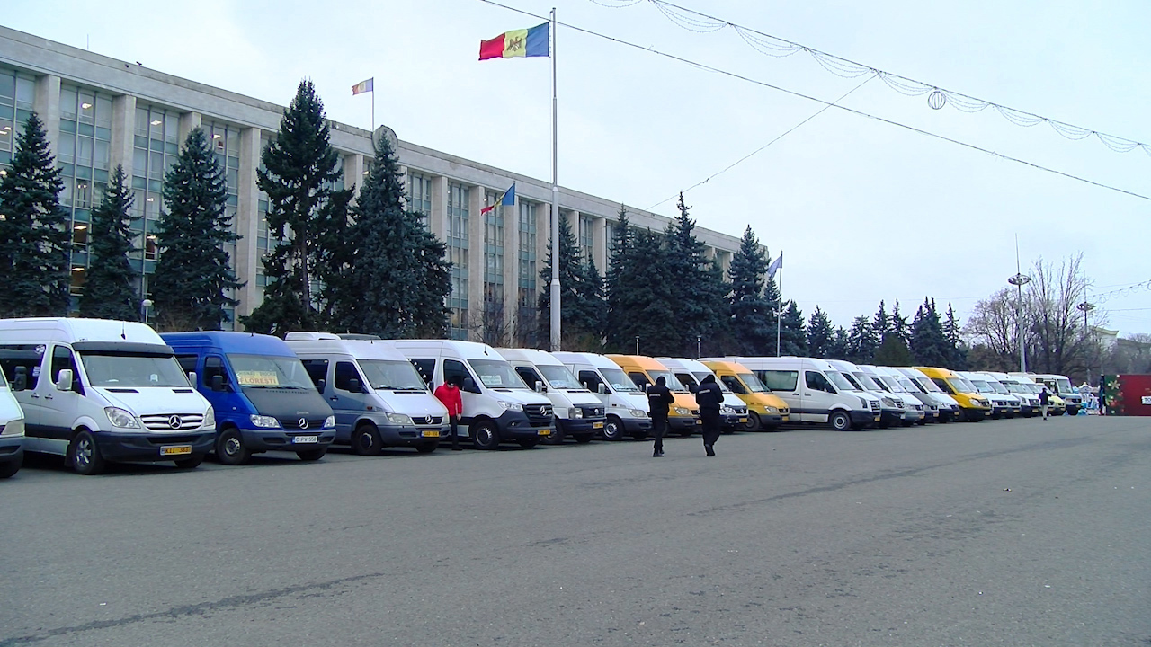 «Мы выйдем на улицу». Перевозчики давят на правительство и угрожают протестами у представительства ЕС
