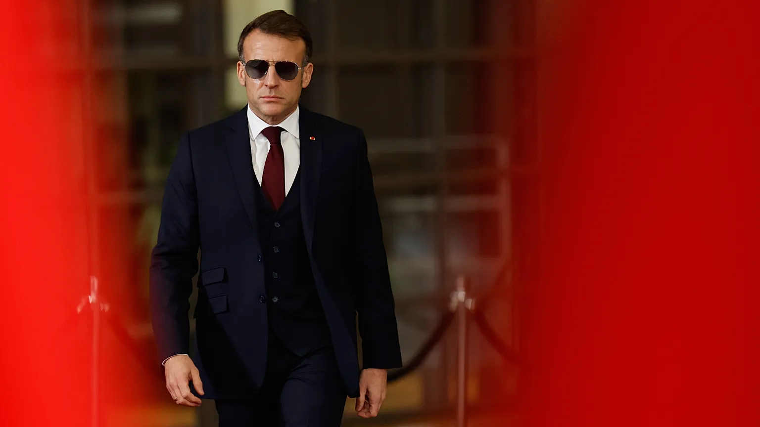 Macron cere interzicerea rețelelor sociale pentru copiii sub 15 ani în întreaga UE