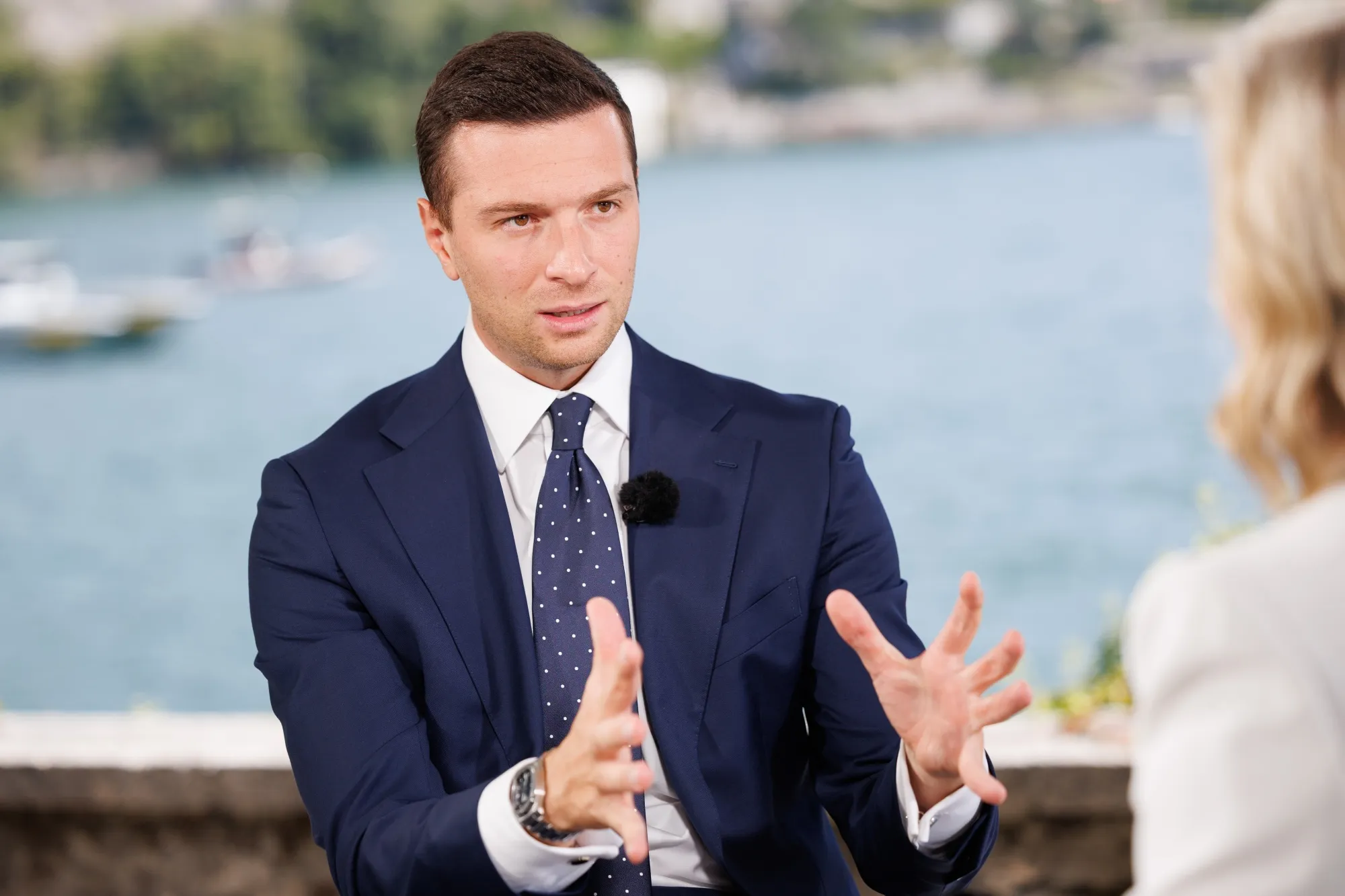 În partidul lui Le Pen s-a propus ca Ucraina să plătească pentru ajutorul Europei: Franța trebuie să primească ceva în schimb