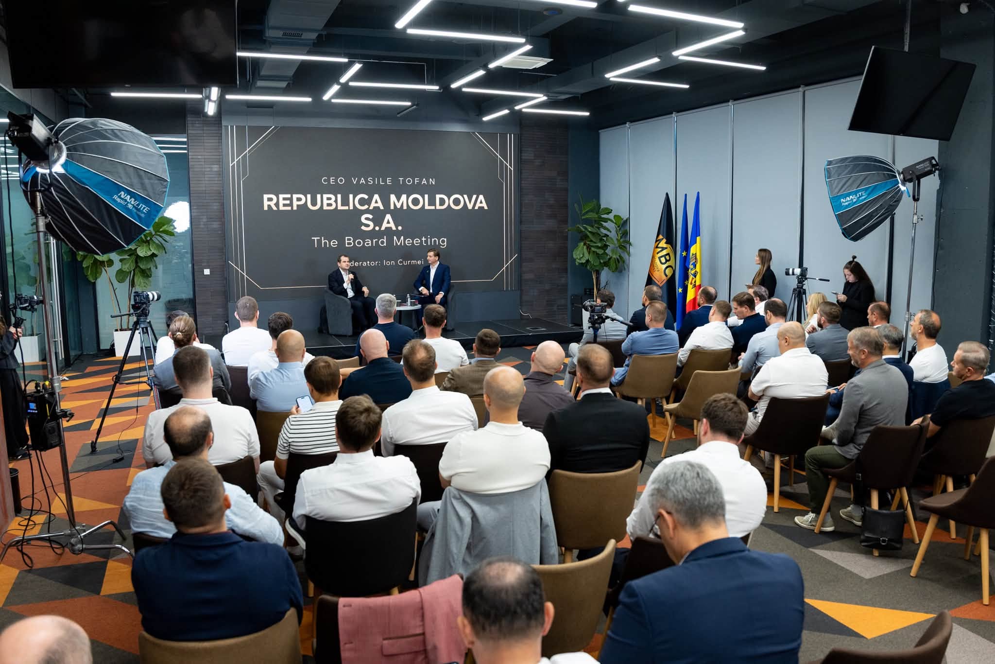 „Băi, voi v-ați ib*nit colectiv!” Critici dure după ce Tofan a fost prezentat drept CEO al „Republicii Moldova S.A.”