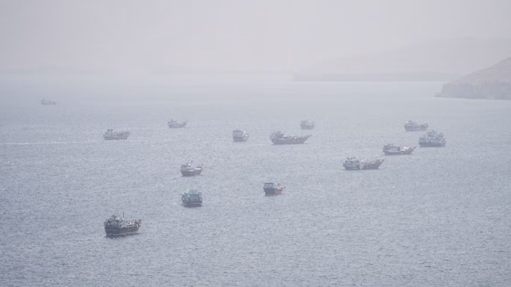 Судно было поражено в Ормузском проливе. Растут опасения по поводу поставок нефти