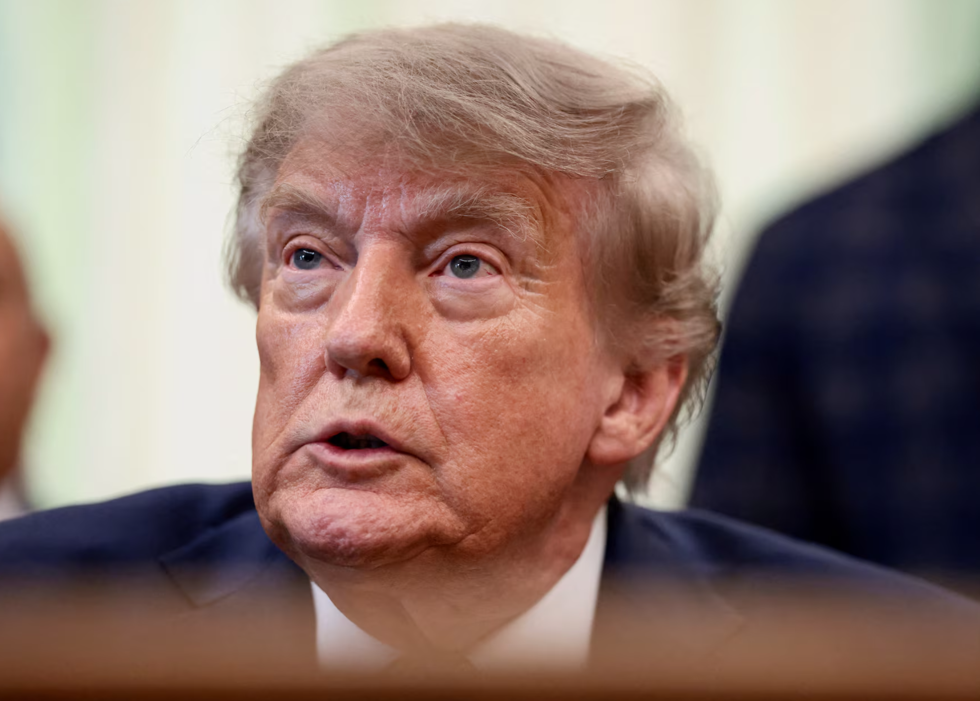 Trump a semnat legea susținută de Zelenski. Rusia, lovită de noi sancțiuni, iar China și India riscă tarife de 100%