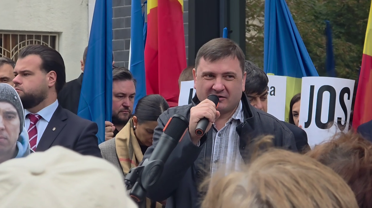 «Придется брать кредиты под огромные проценты»: Серджиу Бадан — о новых тарифах на газ и отопление