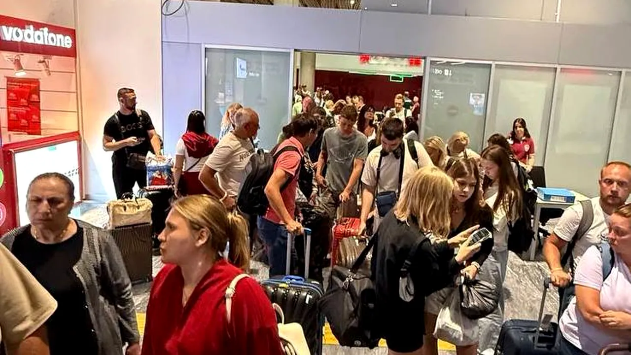 Haos pe aeroporturi: Turcia anulează peste 80 de zboruri către Moscova, după avertismentul lui Zelenski