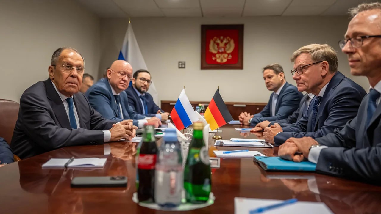 Лавров впервые с начала вторжения России в Украину встретился с главой МИД Германии