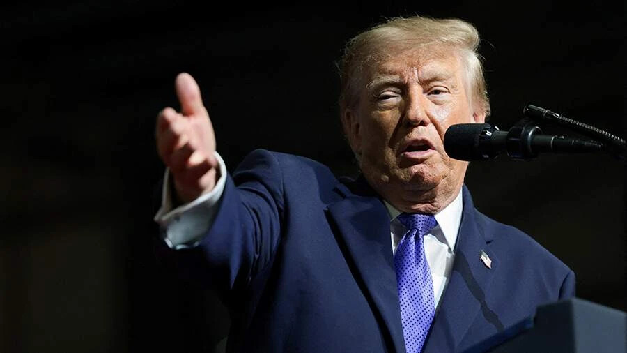 Трамп назвал «глупыми людьми» тех, кто призывал его ввести санкции против России