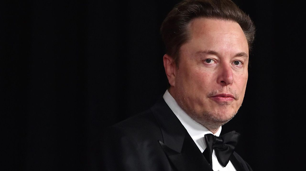 Elon Musk promite să ofere fiecărui copil din SUA câte o acțiune SpaceX — inițiativa ar putea costa 10,5 miliarde de dolari