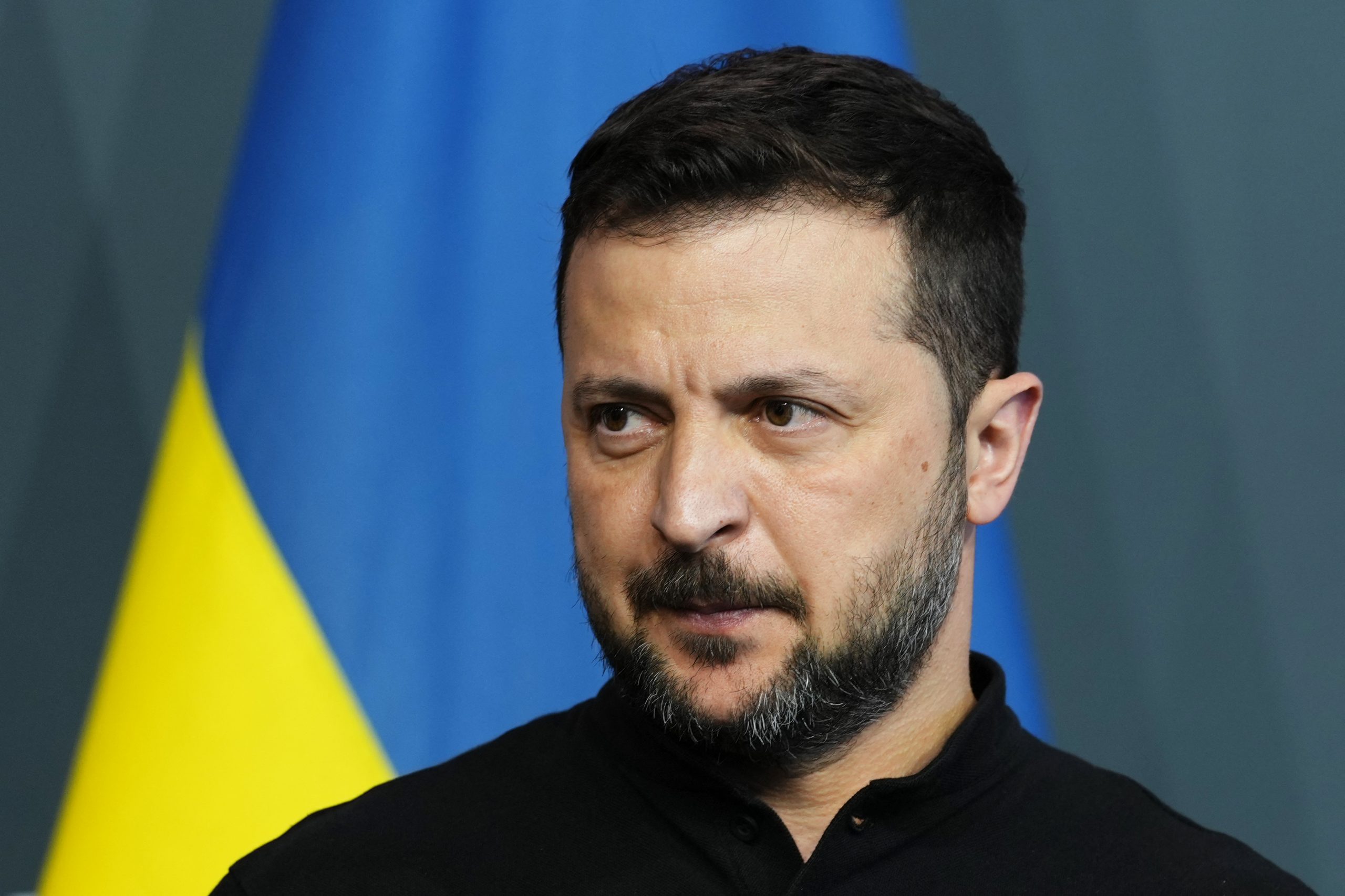 Зеленский сообщил о возобновлении обмена разведданными между США и Украиной