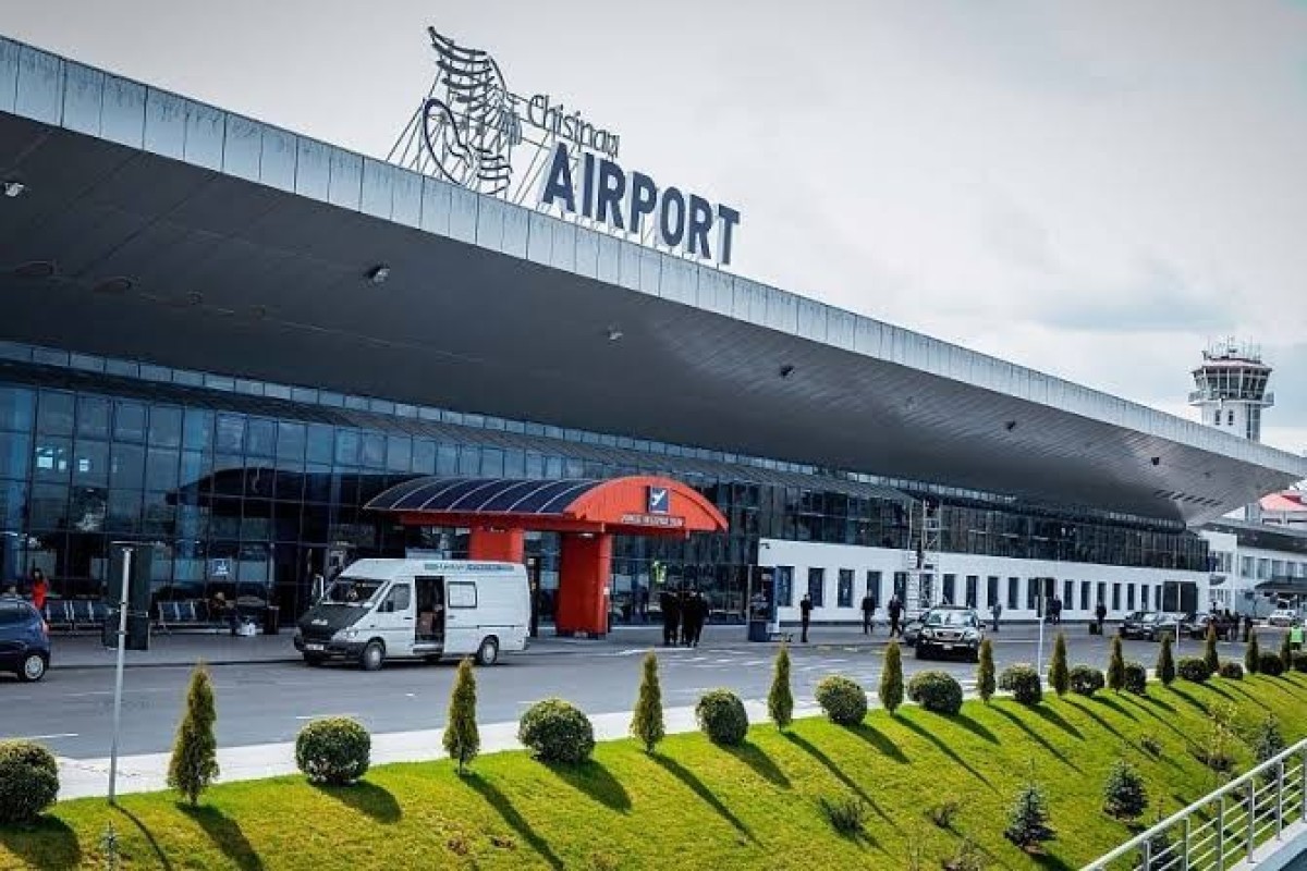 В аэропорту Кишинева снова объявили угрозу минирования: пассажиров и персонал эвакуировали