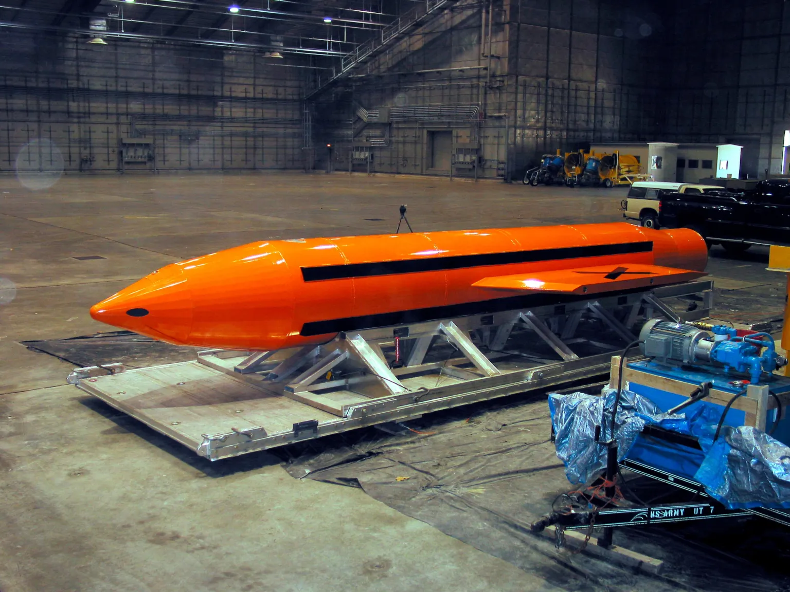 SUA plănuiesc să lanseze „mama tuturor bombelor” asupra obiectivelor nucleare din Iran