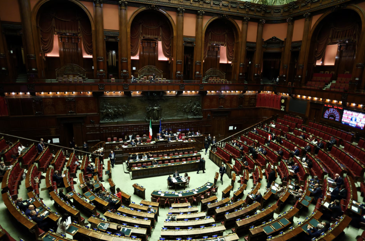 Italia schimbă regulile electorale înaintea alegerilor. Meloni obține aprobarea unei reforme contestate de opoziție