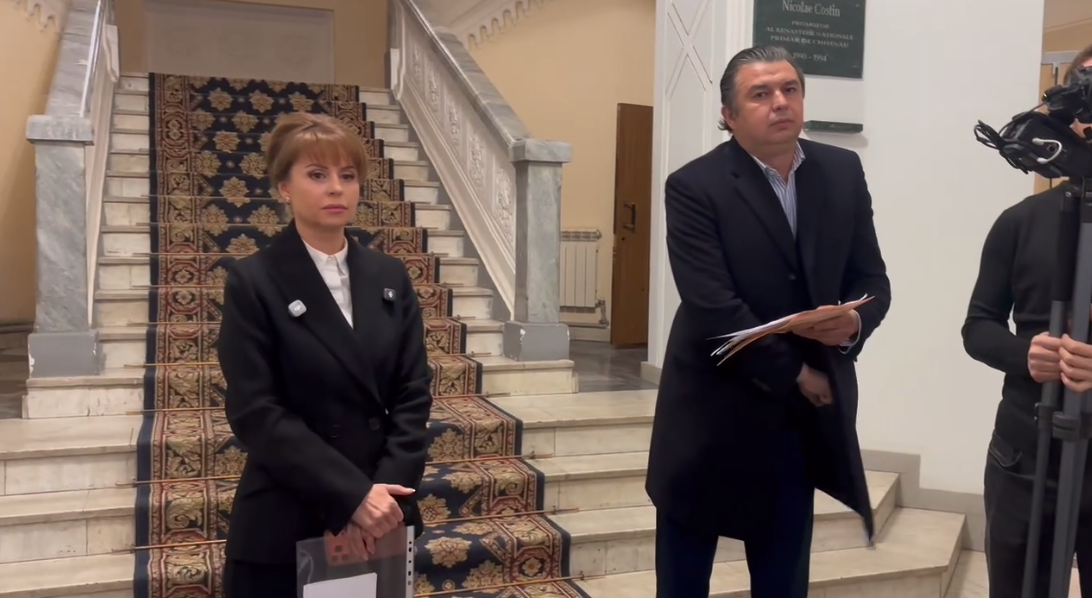 Irina Gutnic a venit la Primăria Chișinău cu un executor judecătoresc pentru a reveni în funcția de viceprimar