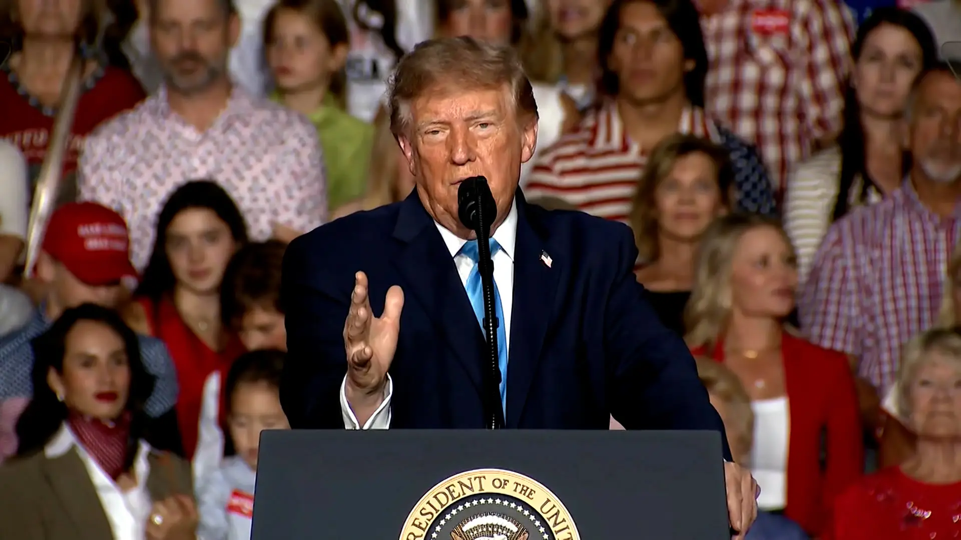 Trump: Putin a încercat timp de 10 ani să soluționeze conflictul dintre Armenia și Azerbaidjan, iar eu am reușit în două zile